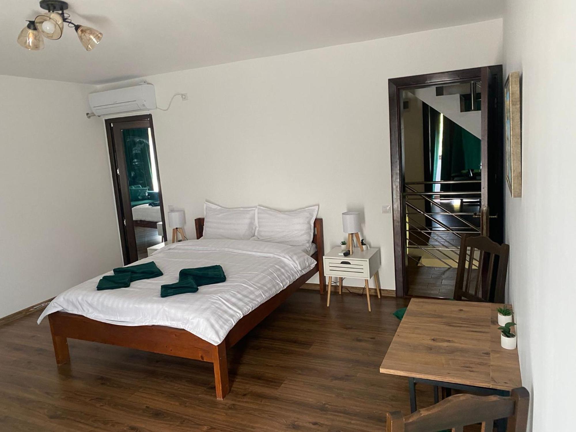 La Luca Hotel Maliuc Eksteriør billede